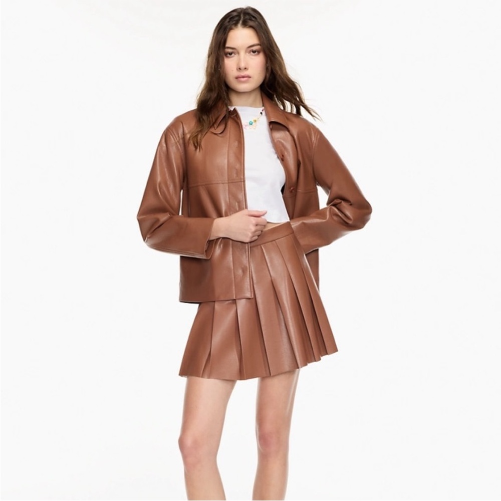 Aritzia Sunday Best Olive Micro Skirt in Black